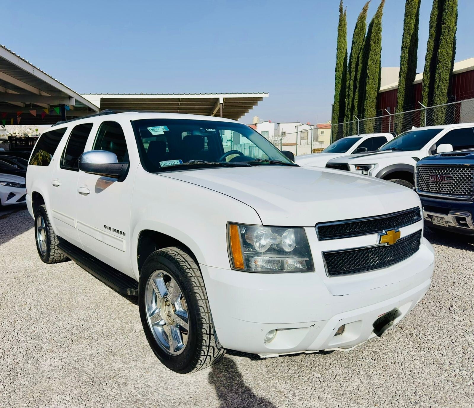 Chevrolet Suburban TA 2014