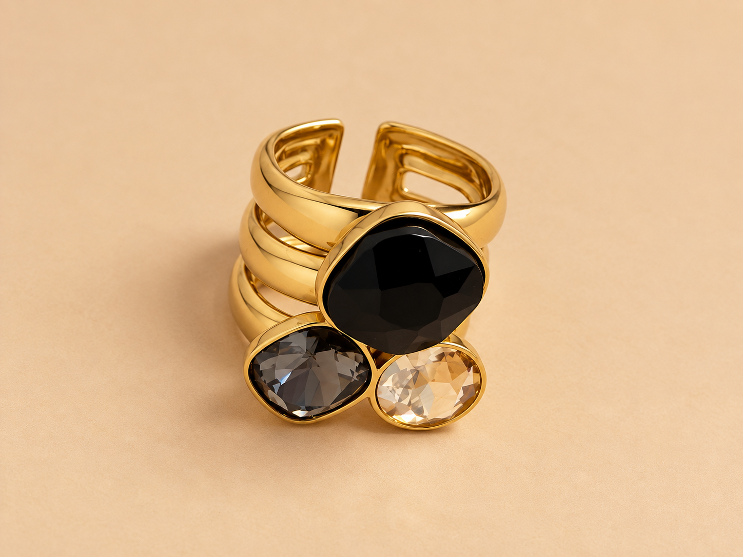 Gouden statement ring met stenen