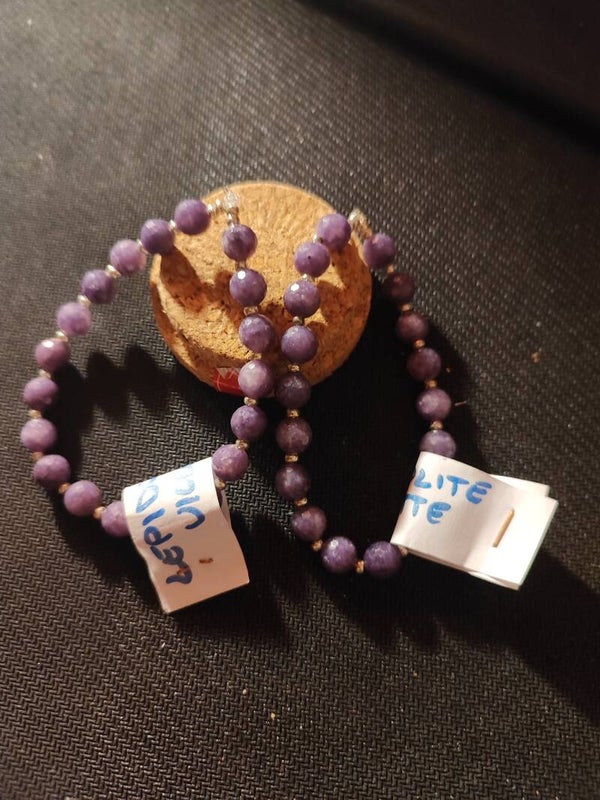 Lepidolite Violette