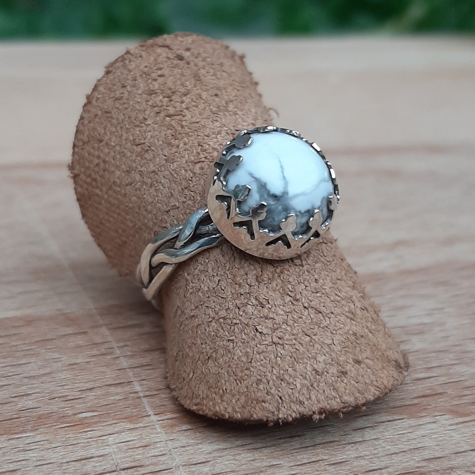 Howlite ring