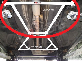 VW Golf 2/3 UltraRacing 4-Point Mid Lower Brace 984