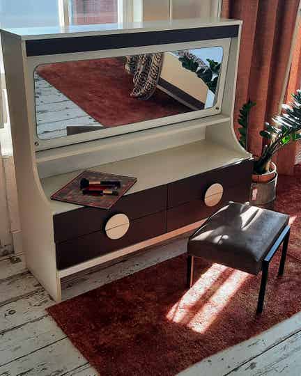 Kaptafel jaren 70 | 724