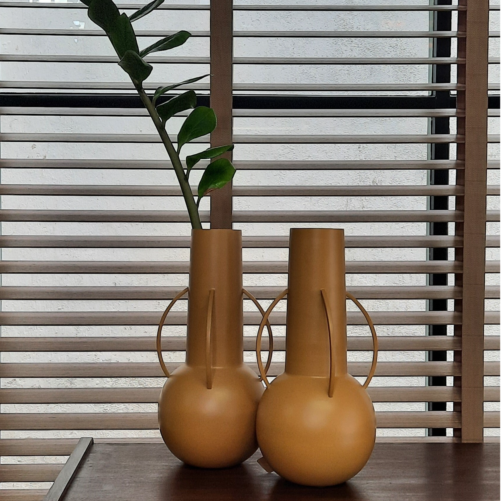 Bamba vaas 4 handle matt yellow | 82