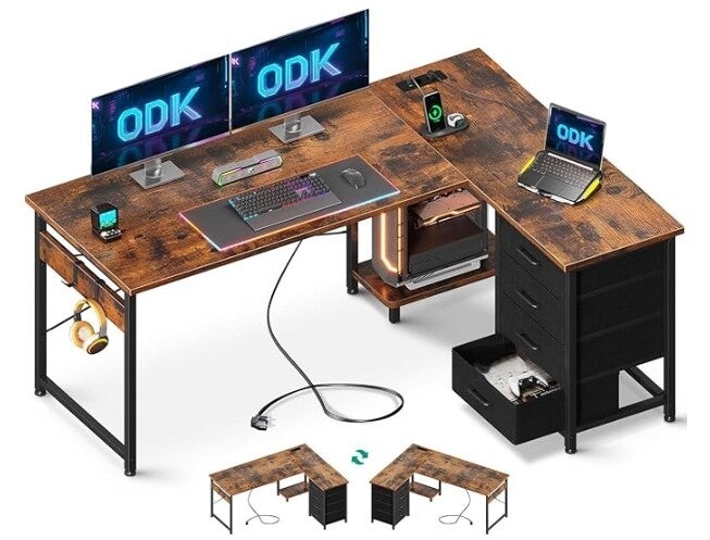 ODK Bureau d'angle avec 4 Tiroirs, 135×100 cm Bureau en L avec Prises de Courant et Ports de Charge USB, Table Angle avec Rangement Réversible pour Travailler et Jouer, Brun Vintage