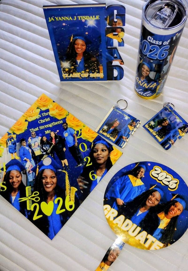 👨‍👩‍👧 Ultimate Graduation Party Bundle