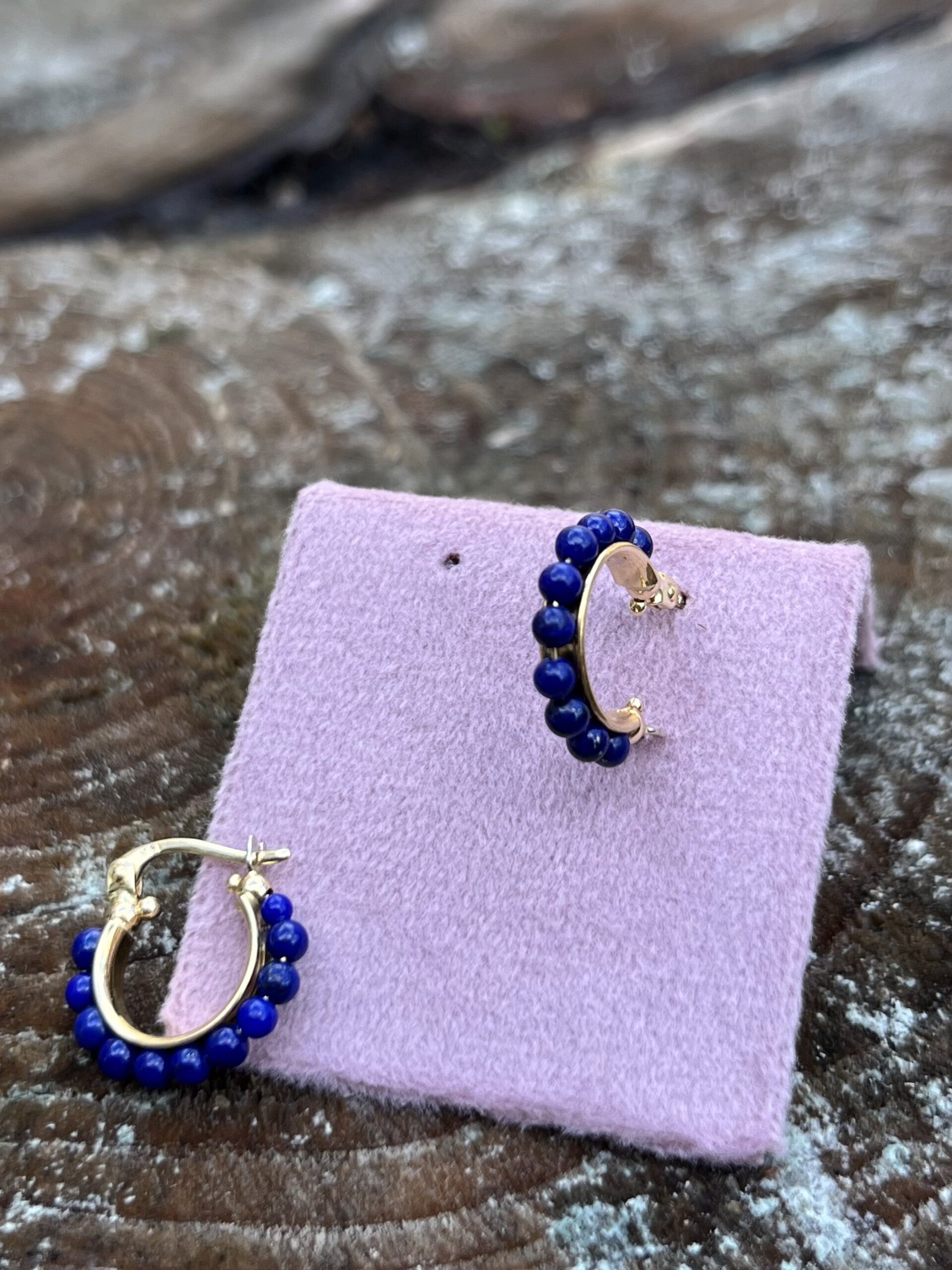 14Krt Geelgouden creolen met Lapis Lazulli