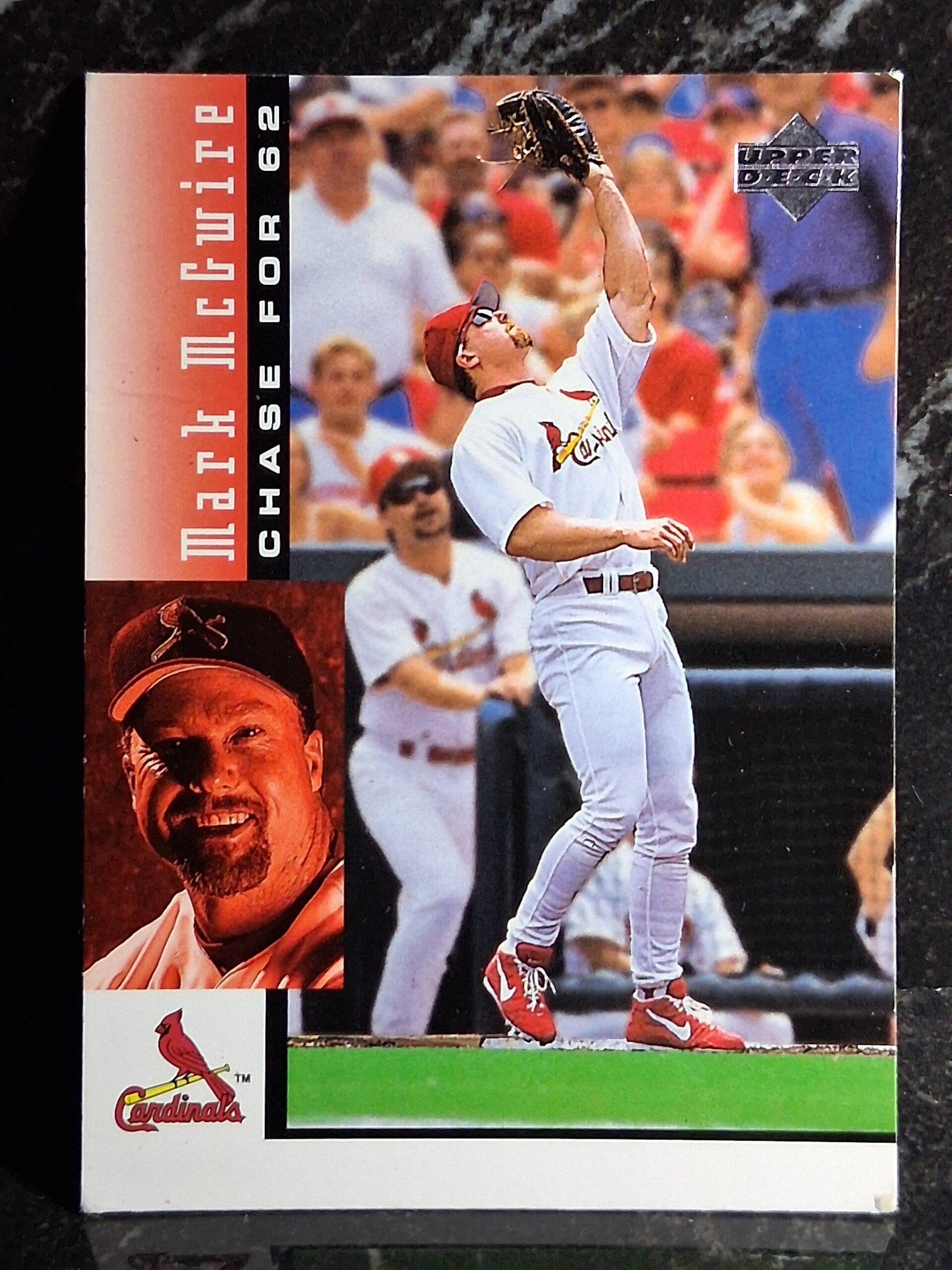 Mark McGwire 1999 Upper Deck Chase for 62 HR [42 HR]
