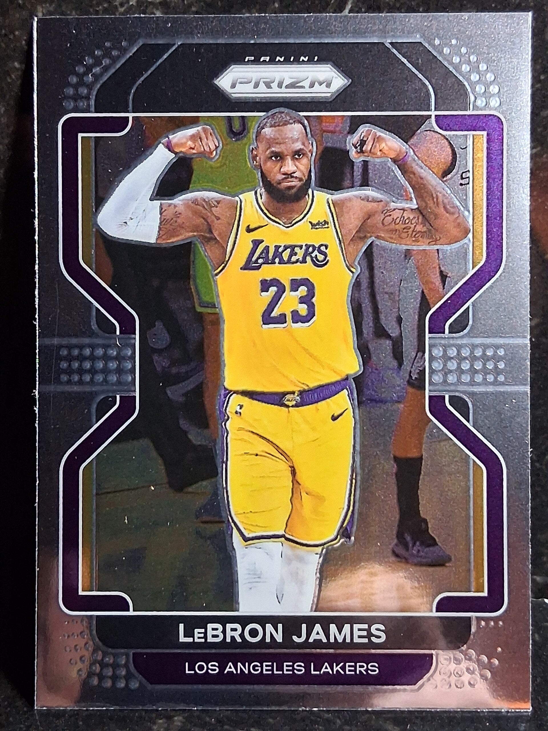 LeBron James 2021-22 Panini Prizm