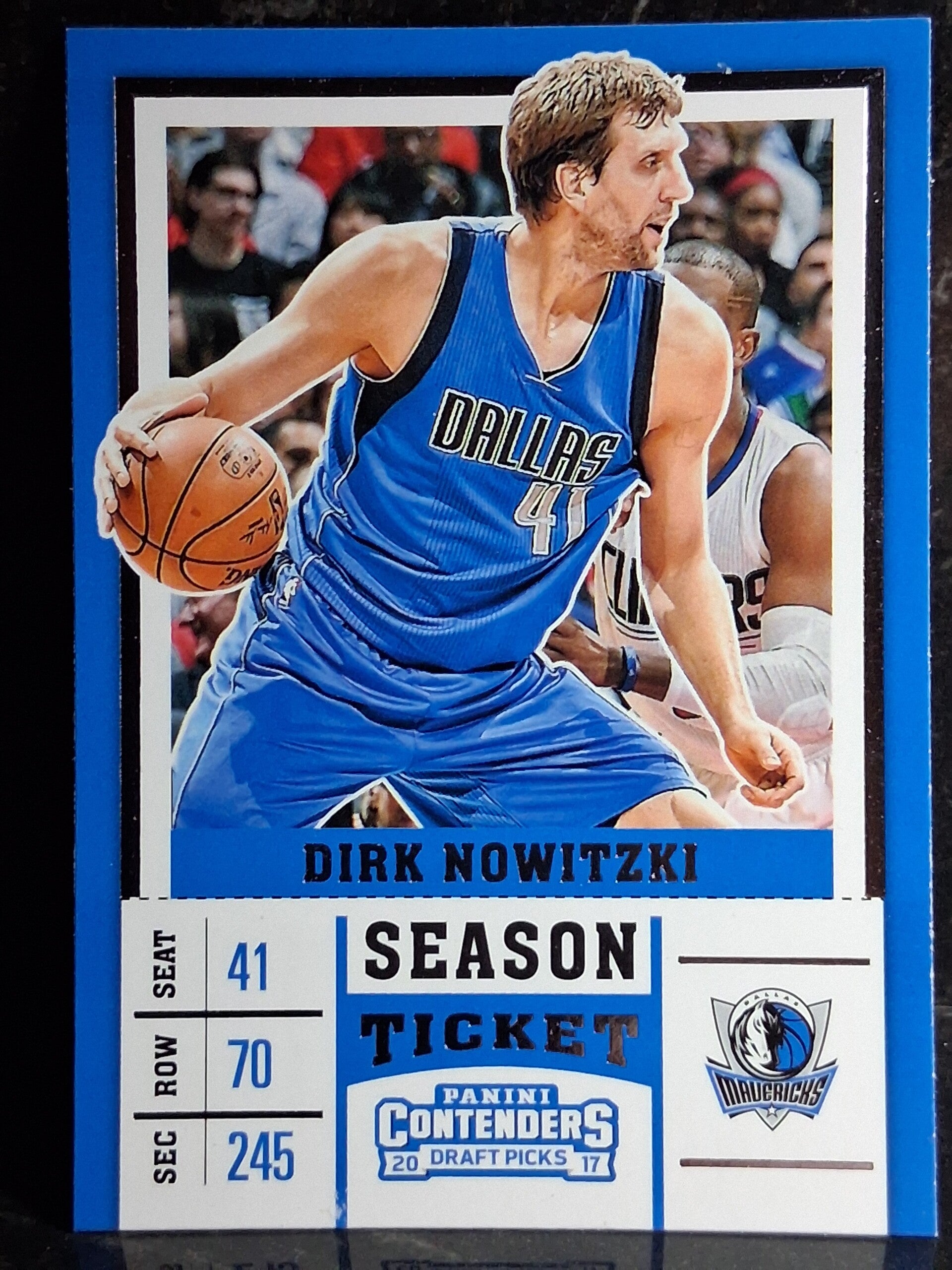 Dirk Nowitzki 2017-18 Panini Contenders