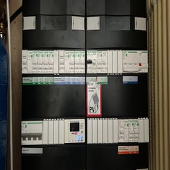 2efecfc0-fb58-4e9e-9937-80210f84978d-standard.jpg