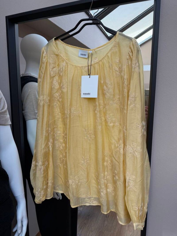 Bluse von Wasabi Concept