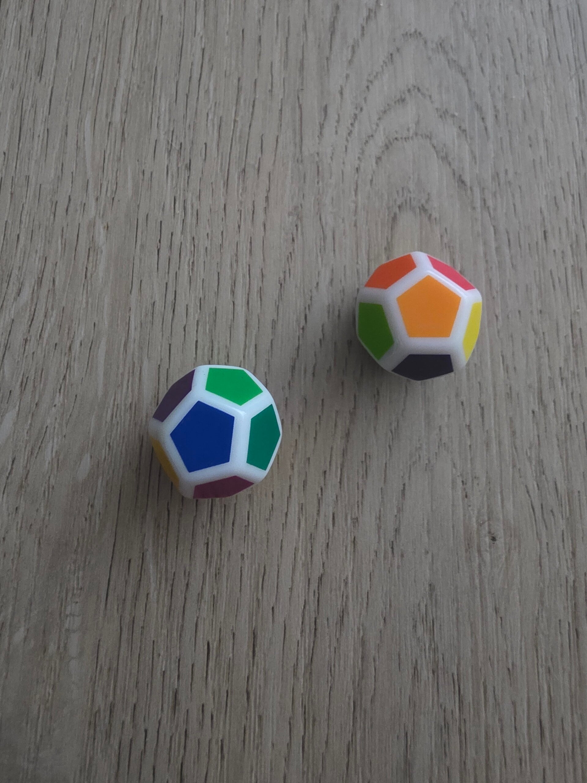 12 kleuren dobbelsteen