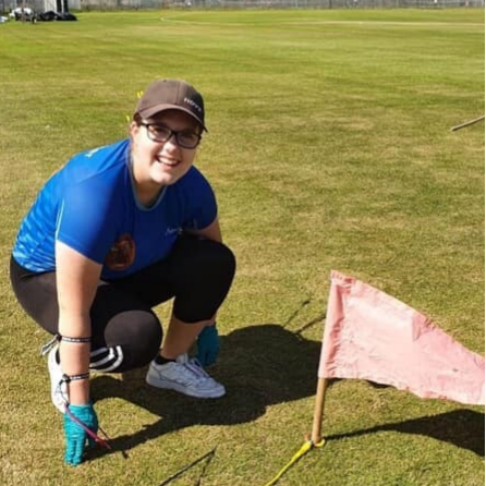 Measuring the distance from the clout flag to the arrow