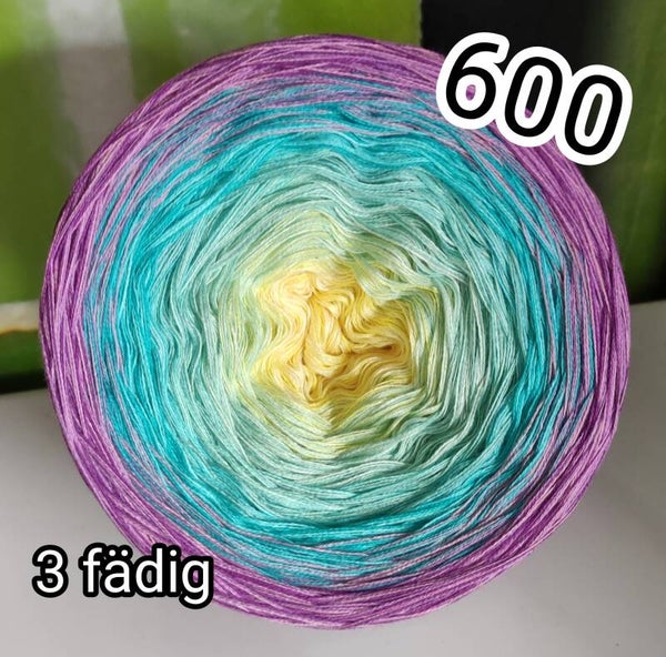 600