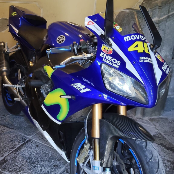 YAMAHA YZF-R1