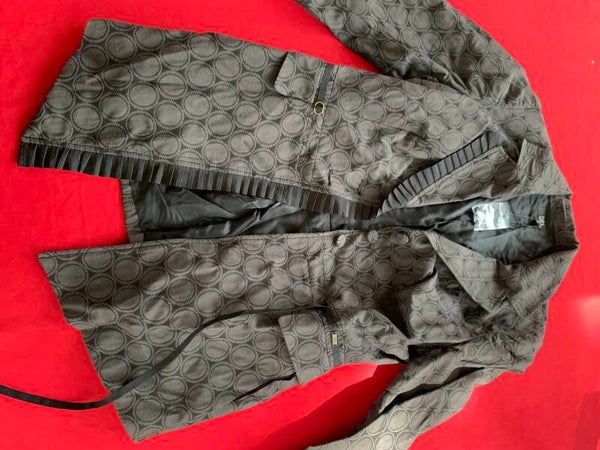 Veste M