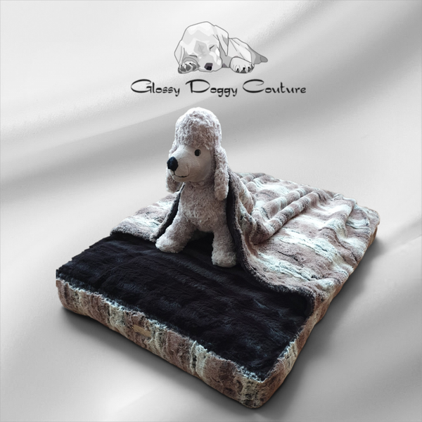 Pewter Fox / Hide Caviar