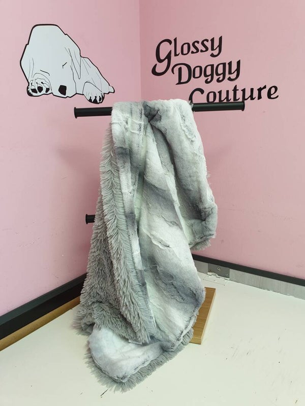 Angora Platinum / Silver Shaggy