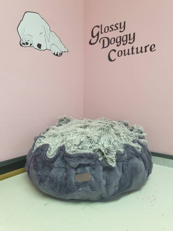 Hide Charcoal / Shaggy Frosted Grey