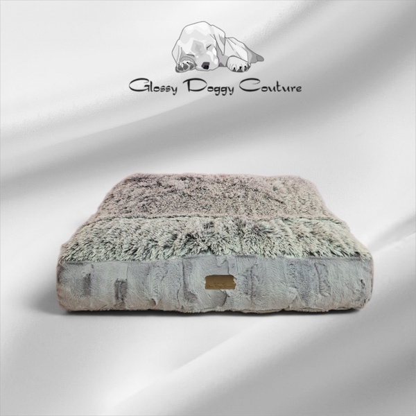 Hide Silver/Frosted Shaggy Graphite