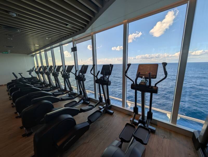 Fitnessstudio Mein Schiff Relax  | www.top65.de