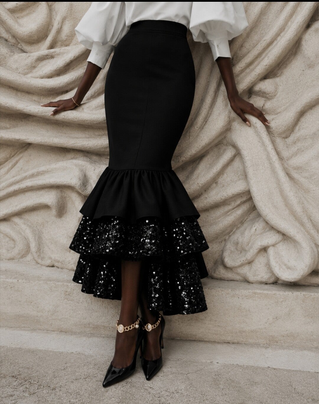 JUPE SIRÈNE NOIR À SEQUINS