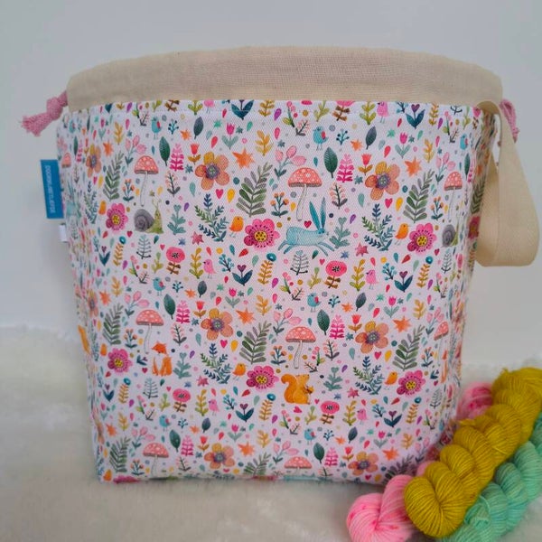 Bunnies, snails and toatstools