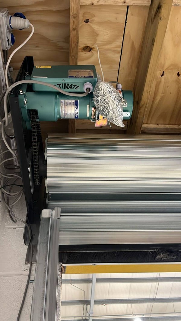 1PH OR 3PH ULTIMATE MOTOR CHAIN DRIVE RS95 INSULATED ROLLER SHUTTER