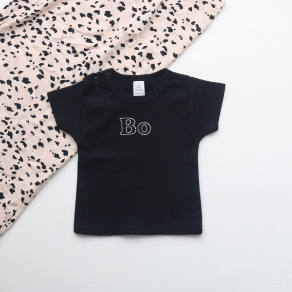 Shirt met naam geborduurd