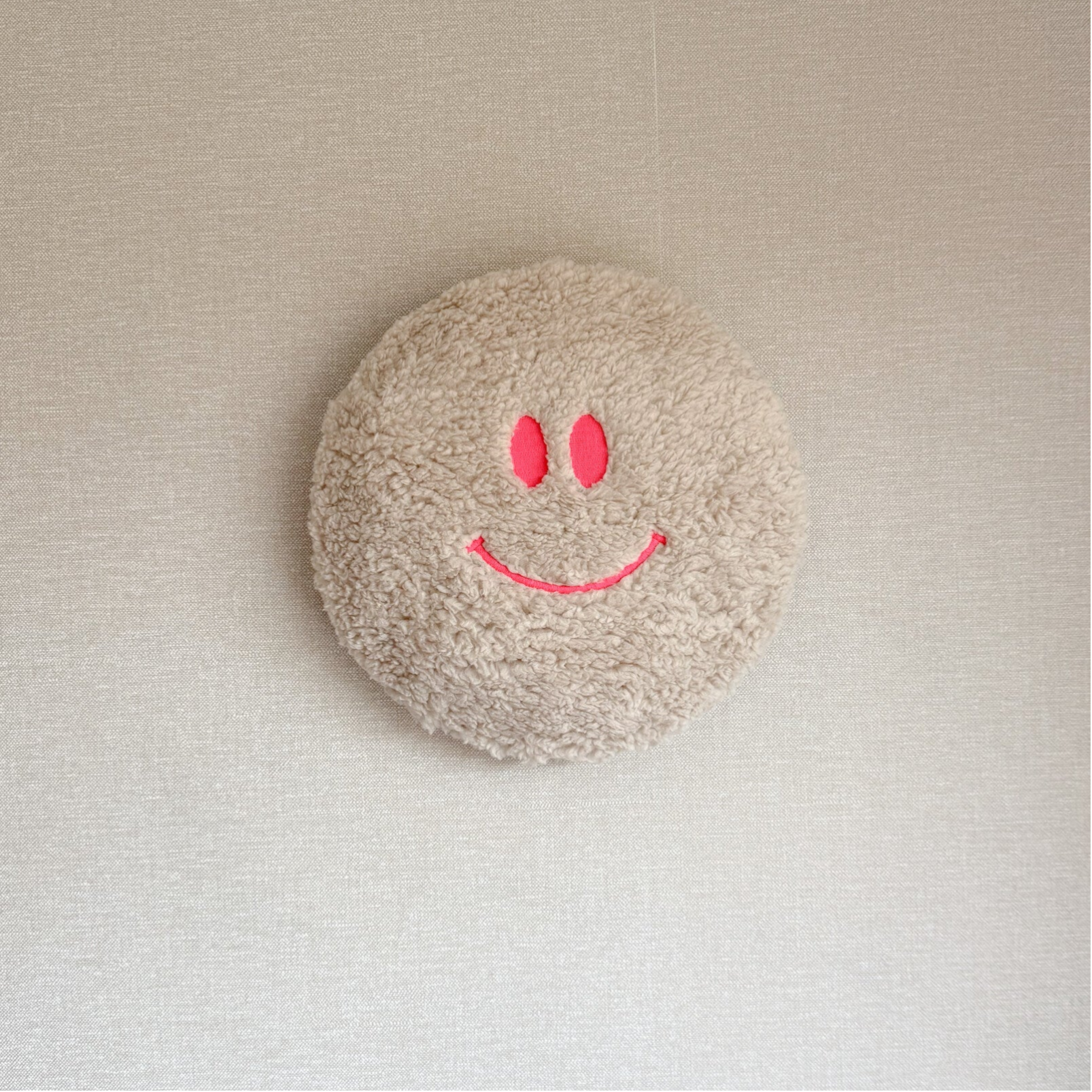 Teddy smiley lamp beige/neon roze