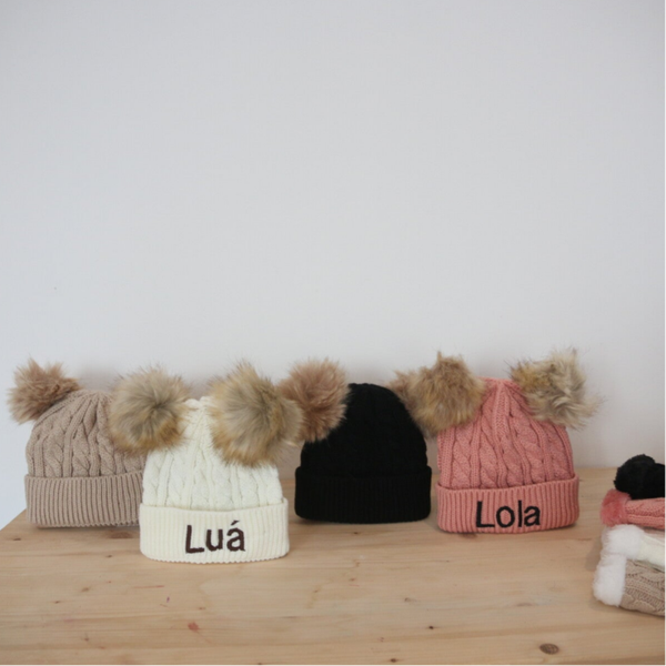 Wafel muts + kolsjaal 2 pompoms