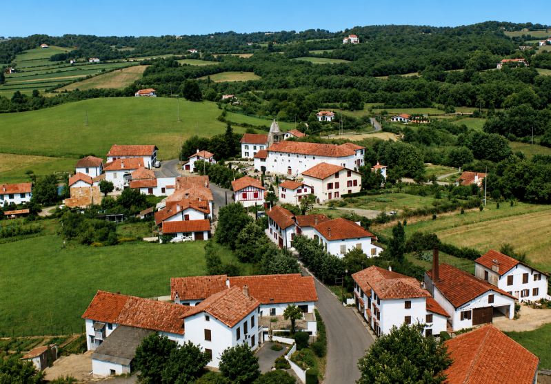 Le village d'Arbonne