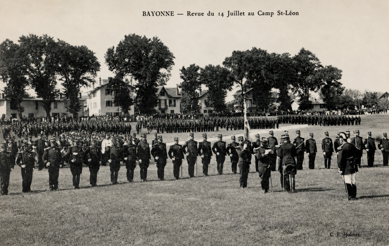 Les revues militaires du 14 Juillet à Bayonne au début du XXᵉ siècle