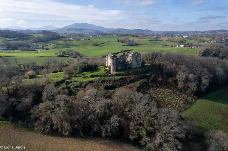 Le château de Belzunce à Ayherre