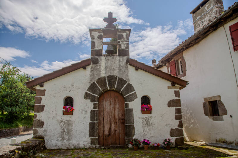 La chapelle Saint-Sauveur-d'Occos à Saint-Étienne-de-Baigorry