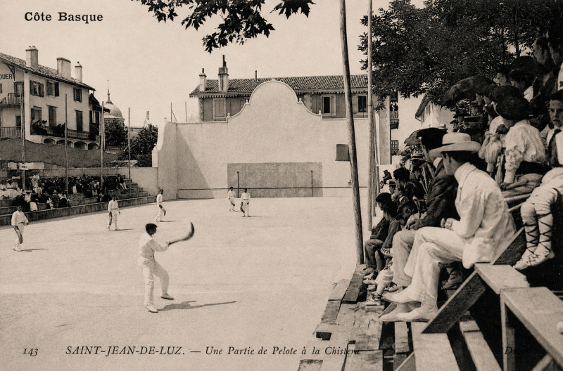 Partie de chistera à Saint-Jean-de-Luz  vers 1920