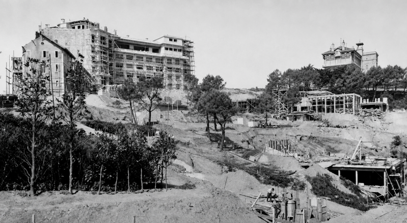 La Roseraie est construite entre 1927 et 1928 par l’architecte Joseph Hiriart 