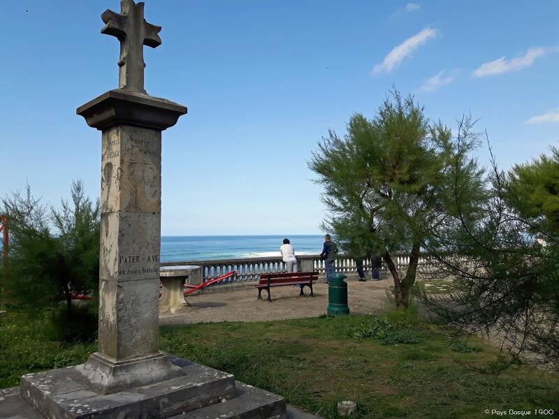 Guéthary la Croix des Marins 