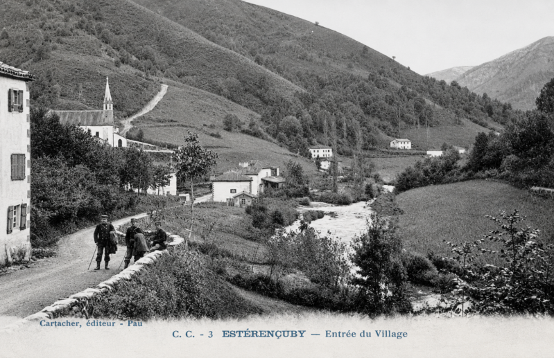 Le village d'Estérençuby - Ezterenzubi vers 1919