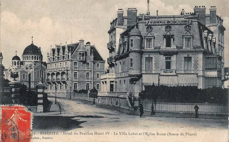 L'avenue de l'Impératrice et la Villa Labat vers 1908