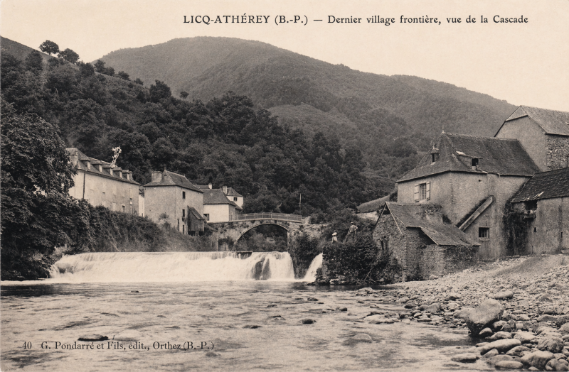 Le village de Licq Atherey - Ligi-Atherei au début du XXe siècle