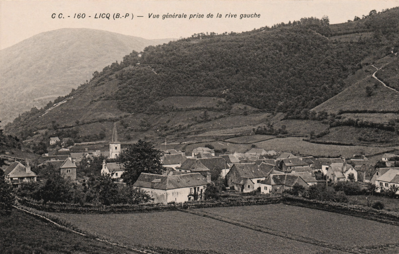 Le village de Licq Atherey - Ligi-Atherei au début du XXe siècle