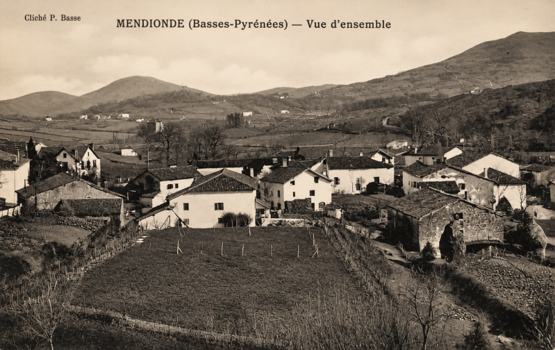 Le village de Mendionde - Lekorne au début du XXe siècle