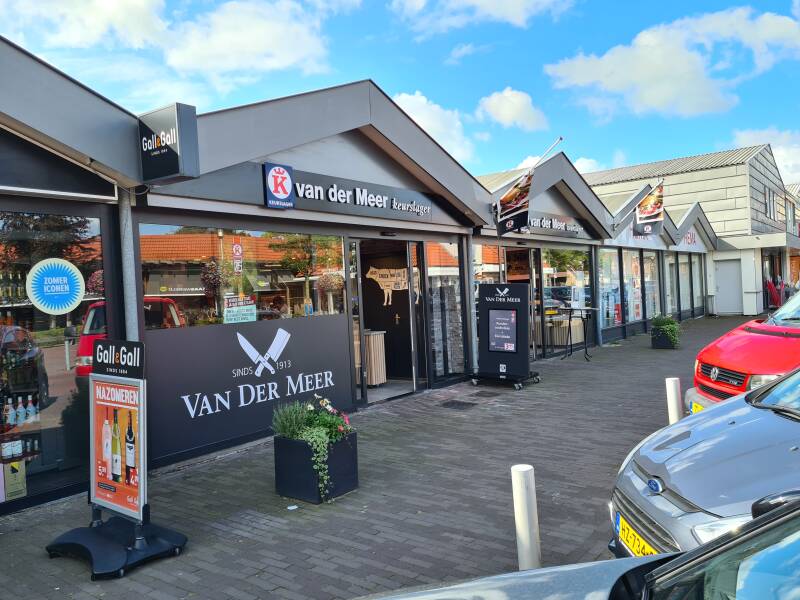 Van der Meer, Keurslager | Roelofarendsveen | Foto locatie