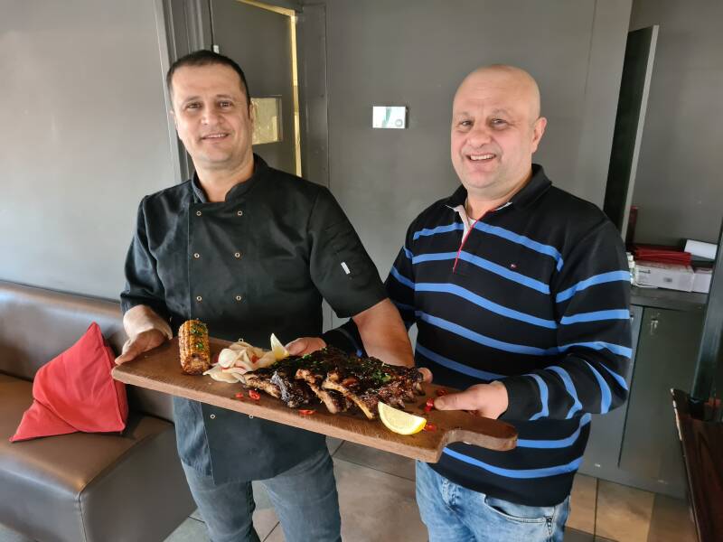 Ribs Of The Year Award | Verborgen Parel | Foto Getas en Zaki