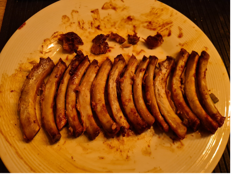 H2O | Rijnsburg | Foto spareribs botten