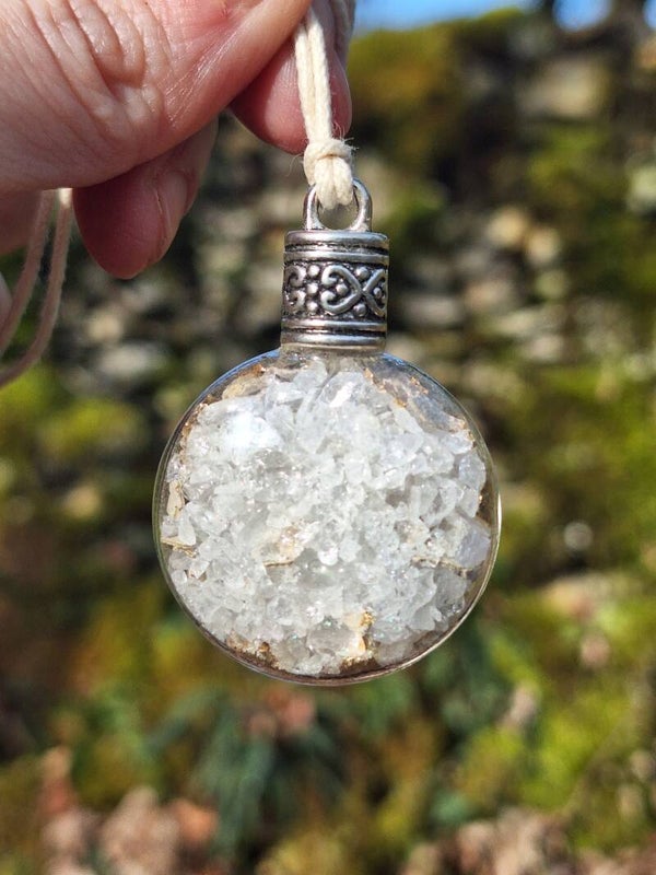 Pendentif Fiole Cristal de Roche