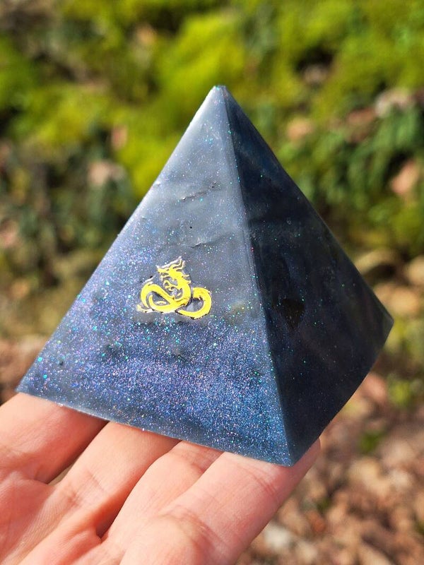 Pyramide Orgonite