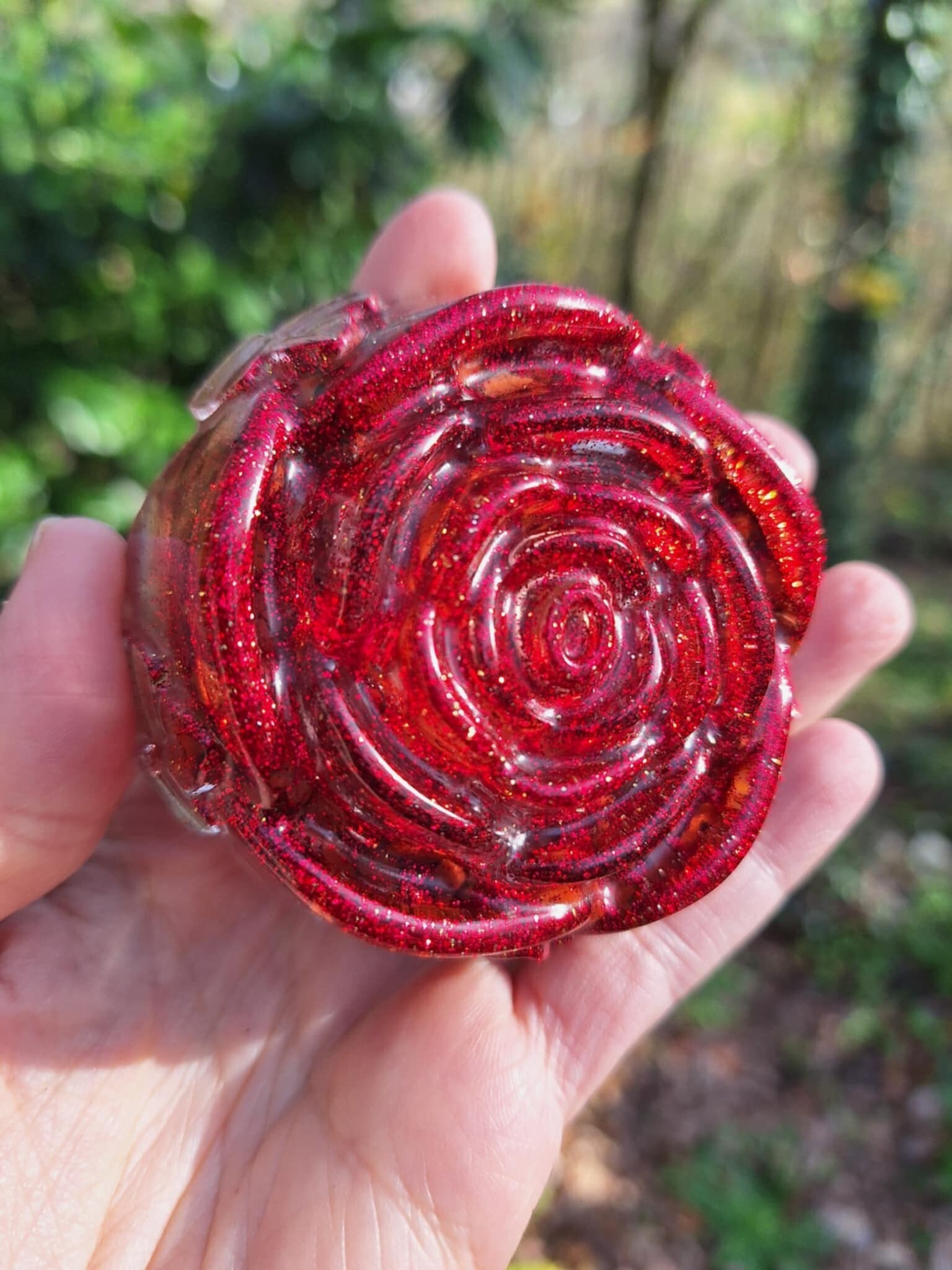 Orgonite "Rose Rouge"