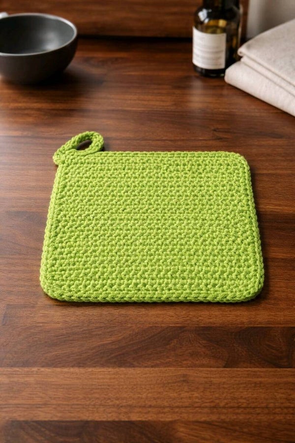 Topflappen „GrünKlar“ – Handgehäkelt & Hitzefest